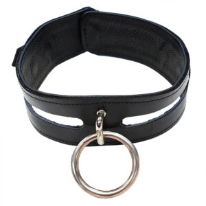 Collier en cuir rouge et noir style bondage