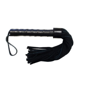 Flogger en daim avec poignée en cuir rouge
